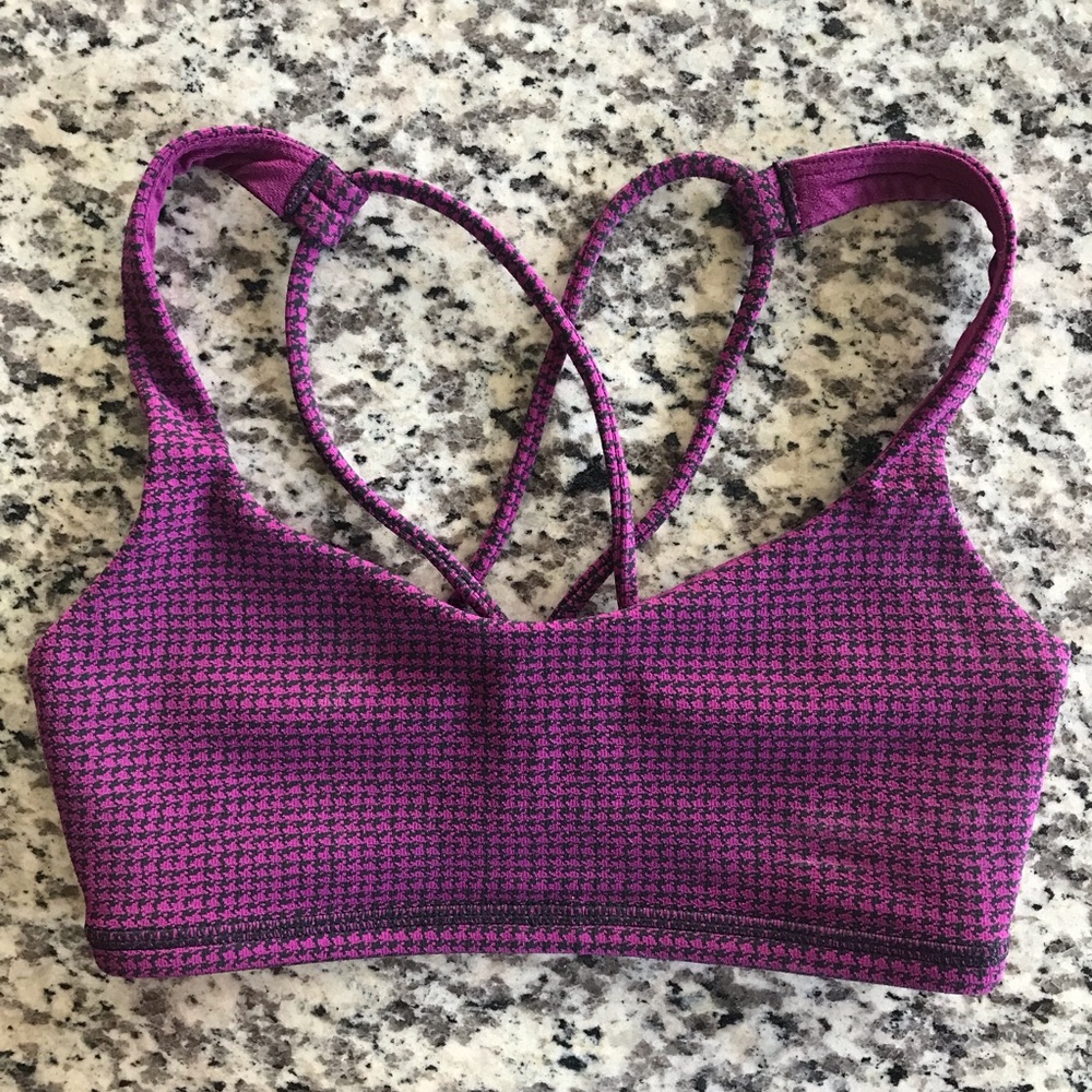 Lululemon ‘Free To Be’ sports bra!